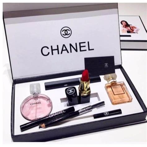 coffret chanel parfum et maquillage|parfum chanel coffret.